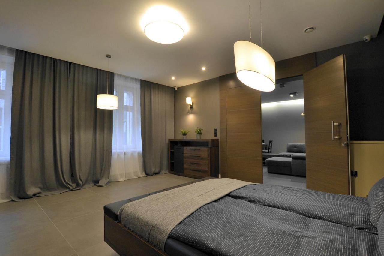 Apartament Platynowy - Centrum Gliwic Z Parkingiem غليفيتسه المظهر الخارجي الصورة