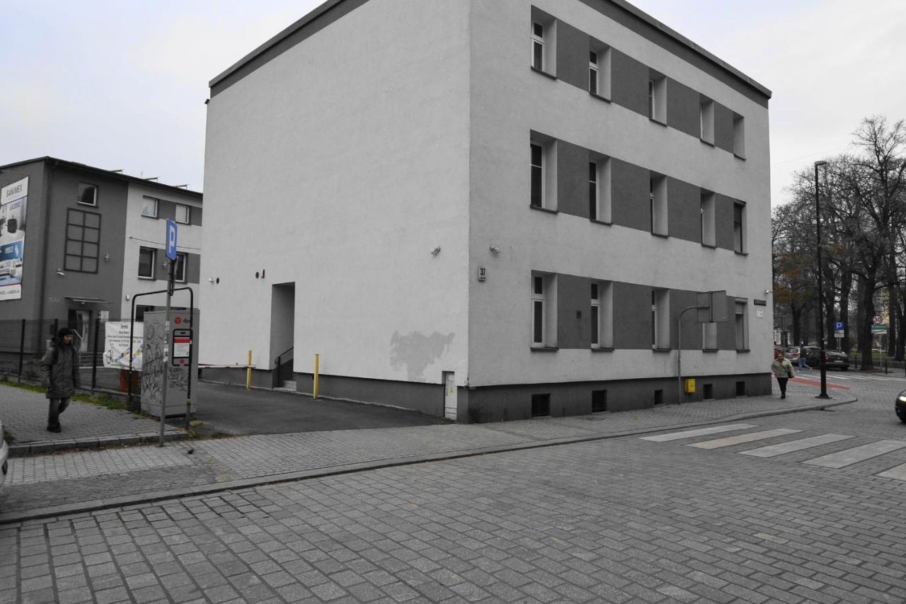 Apartament Platynowy - Centrum Gliwic Z Parkingiem غليفيتسه المظهر الخارجي الصورة